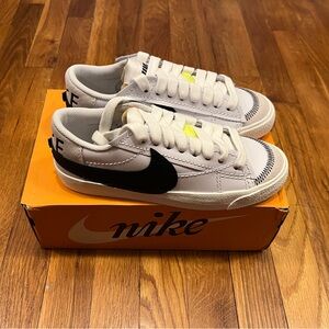 NWT Nike Blazer Low '77 Jumbo